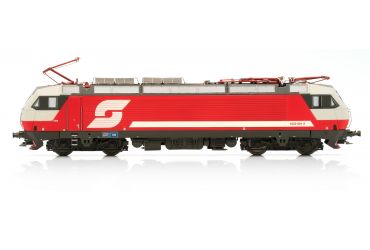 E-Lokomotive 1822.001 erstmals in Serienausführung